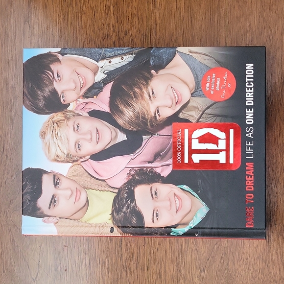 One Direction Hardcover - Picture 1 of 3